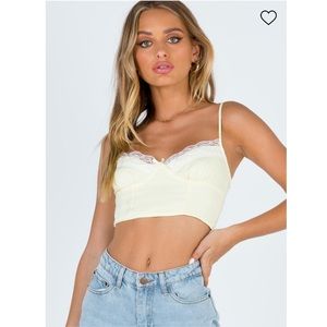 🎄NWOT Princess Polly 💛 yellow crop top size 6